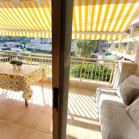 Luminoso Apartamento En Salou Con Terraza Y Parque Infantil Ideal Familias Exterior photo